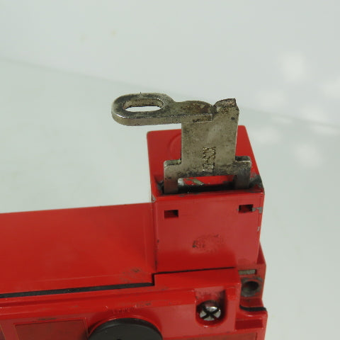 Telemecanique XCE Safety Interlock Switch W/Key