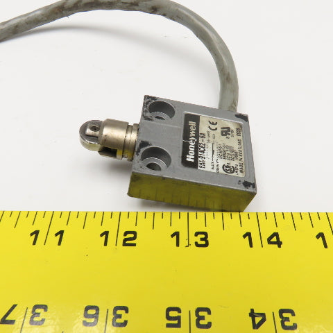 Honeywell 914CE2-6A Limit Switch 300V Roller Plunger Limit Switch