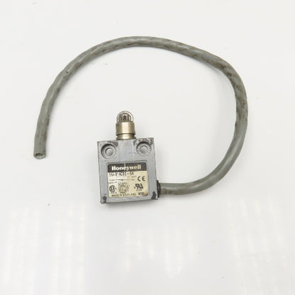 Honeywell 914CE2-6A Limit Switch 300V Roller Plunger Limit Switch