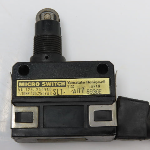 Yamatake SL1-A117 250VAC 1/10Hp Roller Plunger Limit Switch