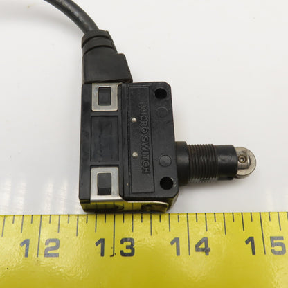 Yamatake SL1-A117 250VAC 1/10Hp Roller Plunger Limit Switch
