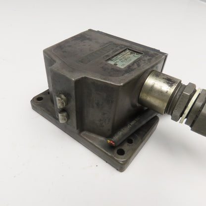 Balluff BNS 819-D02-D16-100-10-FD 240VAC 2 Position Chisel Tip Limit Switch