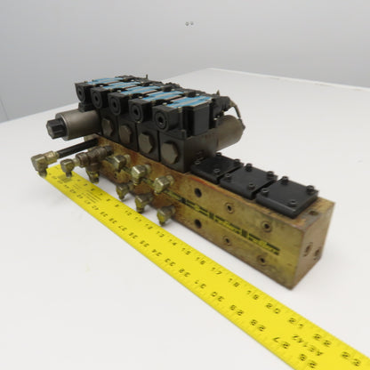 Nachi SL-G01-A3X-R-D2-10 Hydraulic Valve Bank Manifold  4/2 Way 24VDC Coil