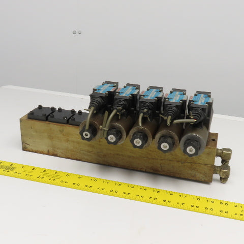 Nachi SL-G01-A3X-R-D2-10 Hydraulic Valve Bank Manifold  4/2 Way 24VDC Coil