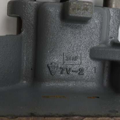 Columbian 7V-2 Heavy Duty Woodworking Bench Vise 7" Jaws 8-1/2" Open