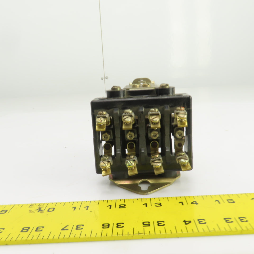 Square D A0-40 Class 8501 Ser B Machine Tool Relay 120V Coil 60 HZ 600V 10A