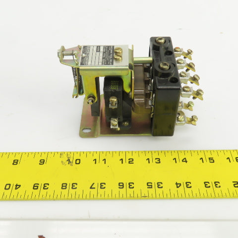 Square D A0-40 Class 8501 Ser B Machine Tool Relay 120V Coil 60 HZ 600V 10A