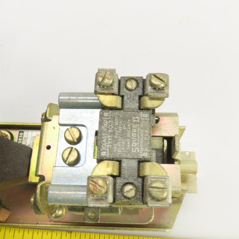 Square D Class 9050 Type B0-2D Pneumatic Timing Relay 600V