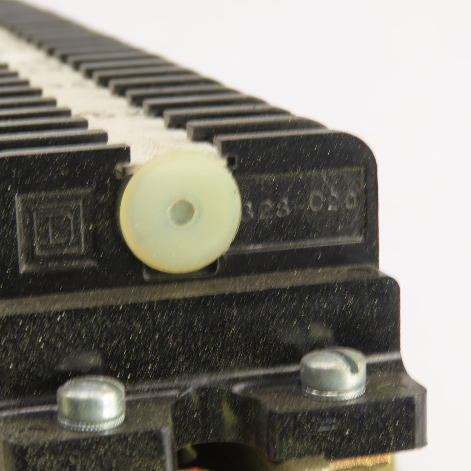 Square D 828-C20 Rail Mount Terminal Block Strip Lot Of 72