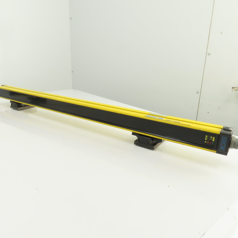 Sick FGSS900-21 FGSS900-21 30-FGS 36" Light Curtain Receiver & Transmitter Set