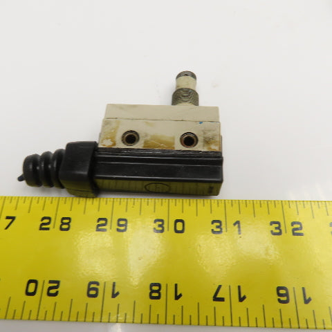 Omron ZC-Q2255 480VAC 250VDC Roller Snap Action Limit Switch Lot Of 5