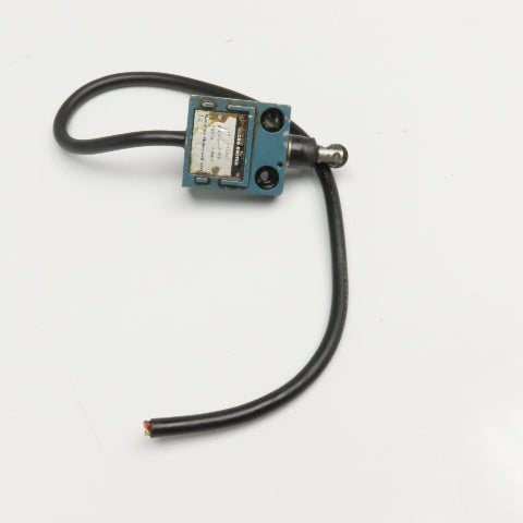 Yamatake Honeywell 14CE8-1J 3A 250VAC Micro Limit Switch