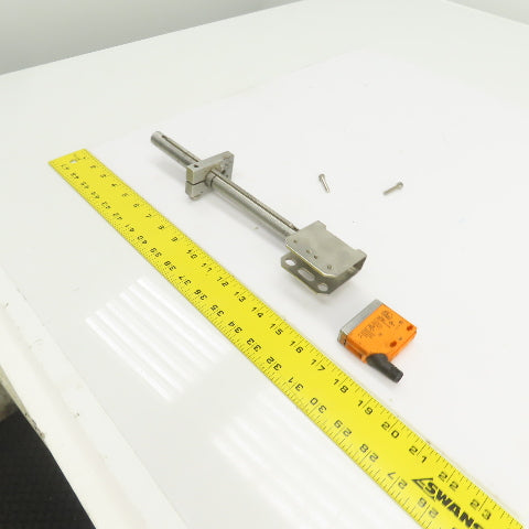 IFM O5P201 O5P-HPKG/US100 Retro-Reflective Sensor 10-36VDC W/Adjustable Mount