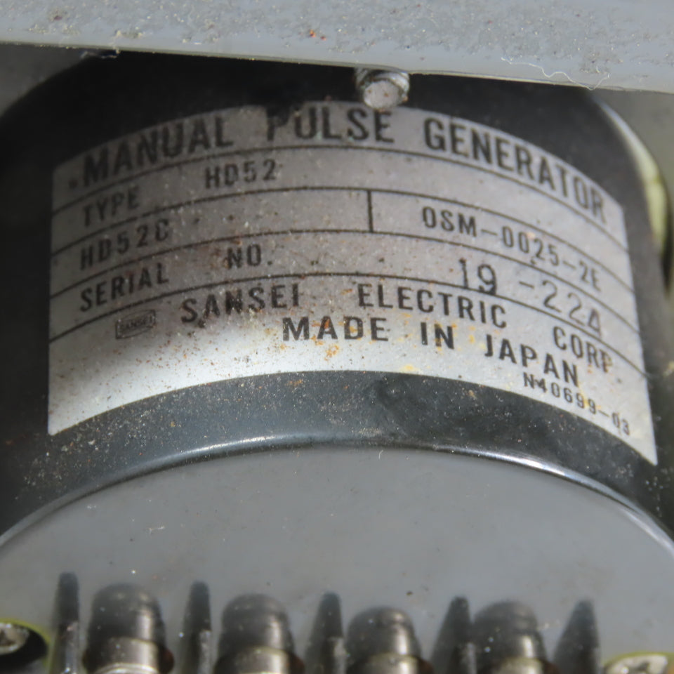Mazak OPERATOR Controls Interface X-Y-Z Axis Adjust From a  Mazatech H-400N
