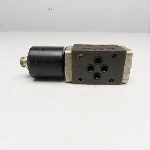 Nachi SA-G01-A3X-C1-11 4/2 Position Direction Control Hydraulic Valve 110V Coil