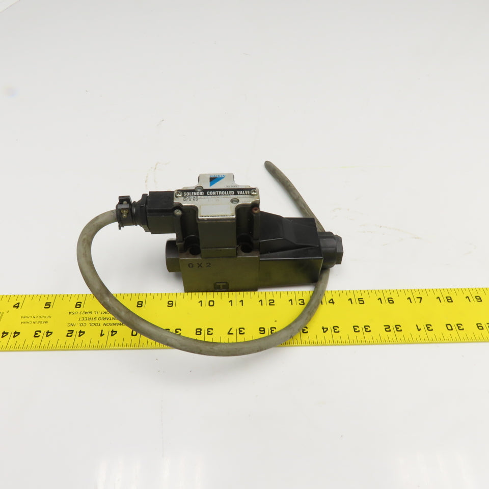 Daikin KSO-G02-2BA-10-N 4/3 Position Closed Center Hydraulic Valve 100V Coil