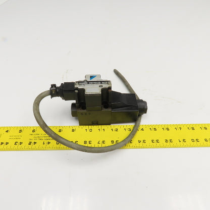 Daikin KSO-G02-2BA-10-N 4/3 Position Closed Center Hydraulic Valve 100V Coil