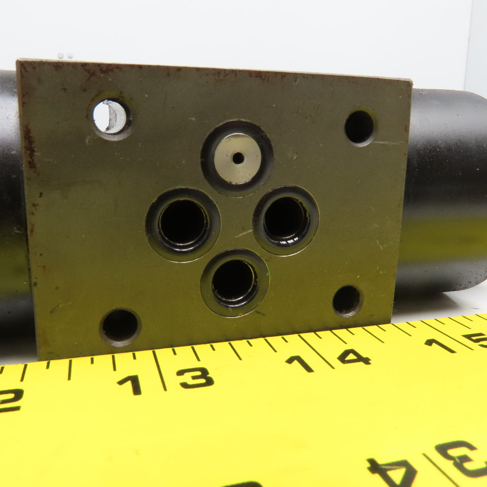 Daikin LS-G02-2CA-10-N 4/3 Position Closed Center Hydraulic Valve 100V Coil