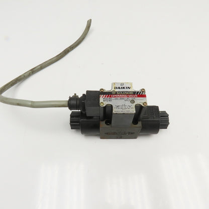 Daikin LS-G02-2CA-10-N 4/3 Position Closed Center Hydraulic Valve 100V Coil