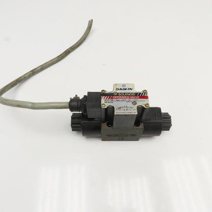Daikin LS-G02-2CA-10-N 4/3 Position Closed Center Hydraulic Valve 100V Coil