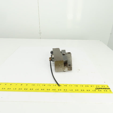 Pneumatic Single Serrated Jaw Clamping Device 2-1/4" x 1/2" Jaw