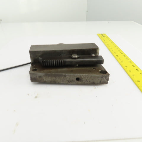 Pneumatic Single Serrated Jaw Clamping Device 2-1/4" x 1/2" Jaw