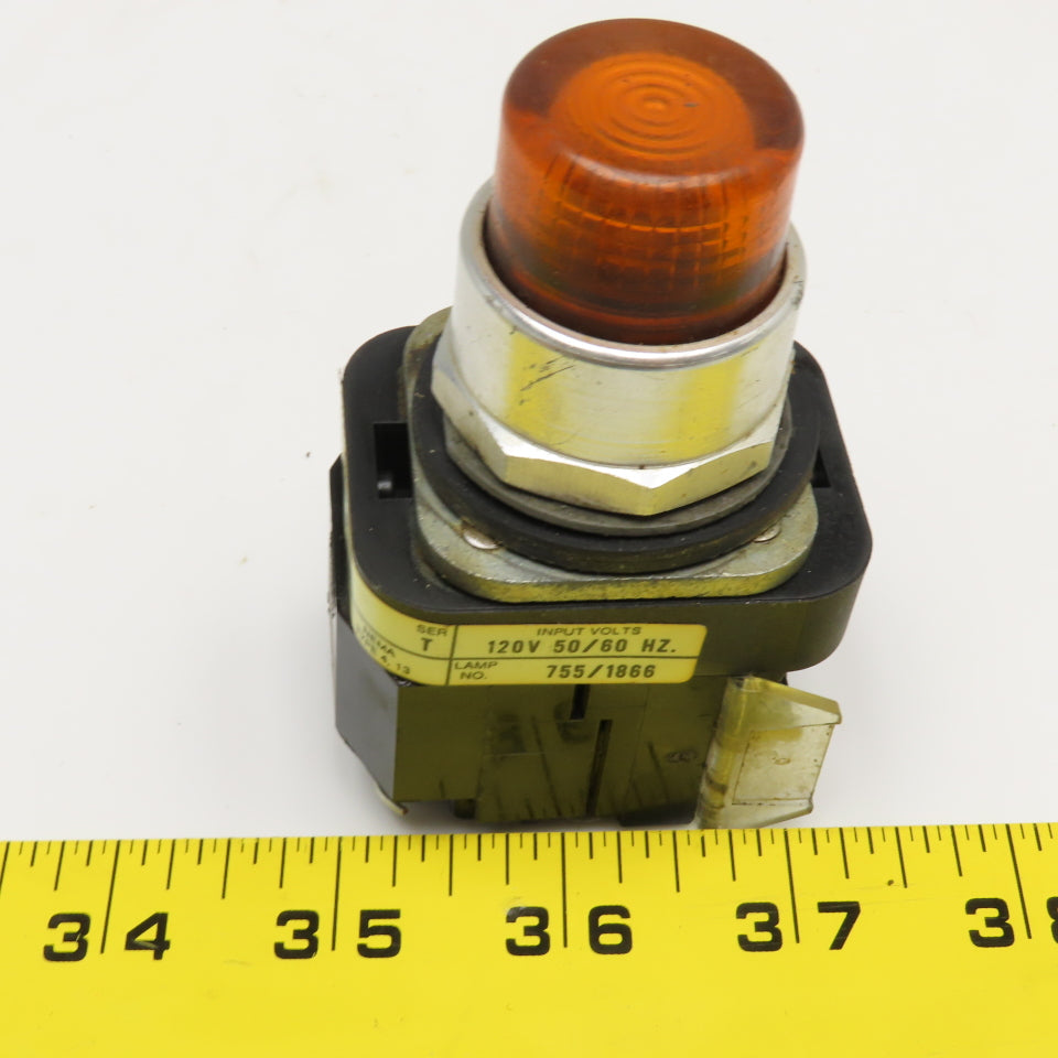 Allen Bradley 800T-PT16 600V Illuminated Push Button Switch Amber 120V Lamp
