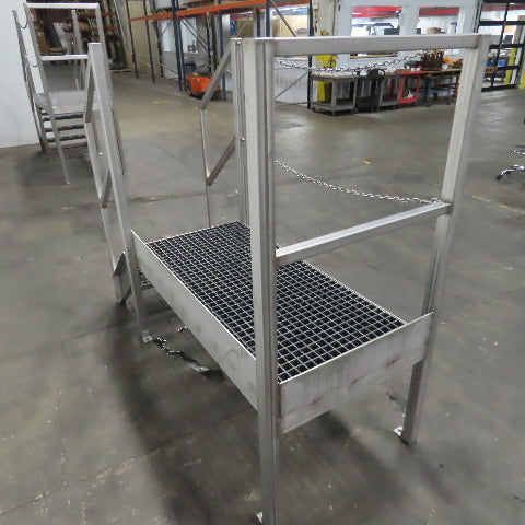 Aluminum Machine Approach Access Catwalk Ladder Platform 24"H x 28" W/2 Steps