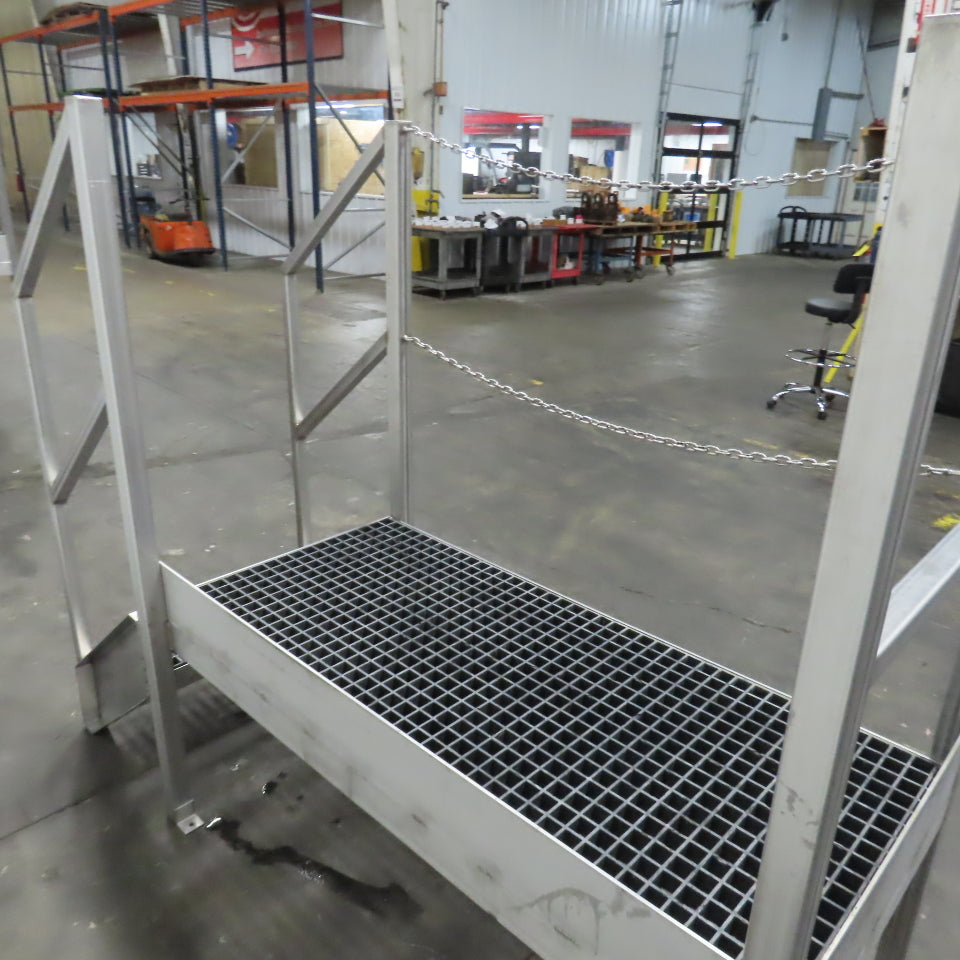 Aluminum Machine Approach Access Catwalk Ladder Platform 24"H x 28" W/2 Steps