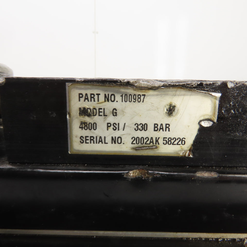 SPX Hytec 100987 Model G Pneumatic Hydraulic Pump 330 Bar 4800PSI W/Manifold