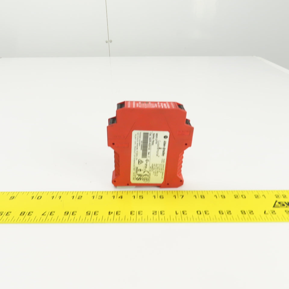 Allen Bradley 440R-N23132 MSR127TP Ser C Guard Master 2 Channel Safety Relay 24V