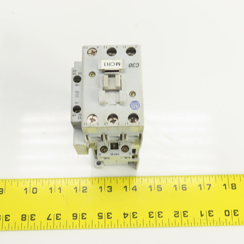 Allen Bradley 100-C30Z*00 Ser C 600V AC Contactor W/24V DC Coil