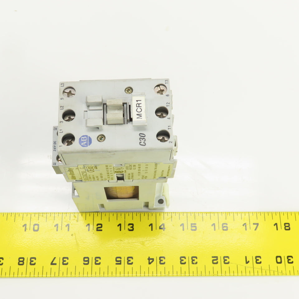 Allen Bradley 100-C30Z*00 Ser C 600V AC Contactor W/24V DC Coil