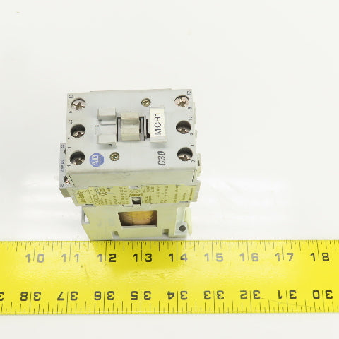 Allen Bradley 100-C30Z*00 Ser C 600V AC Contactor W/24V DC Coil