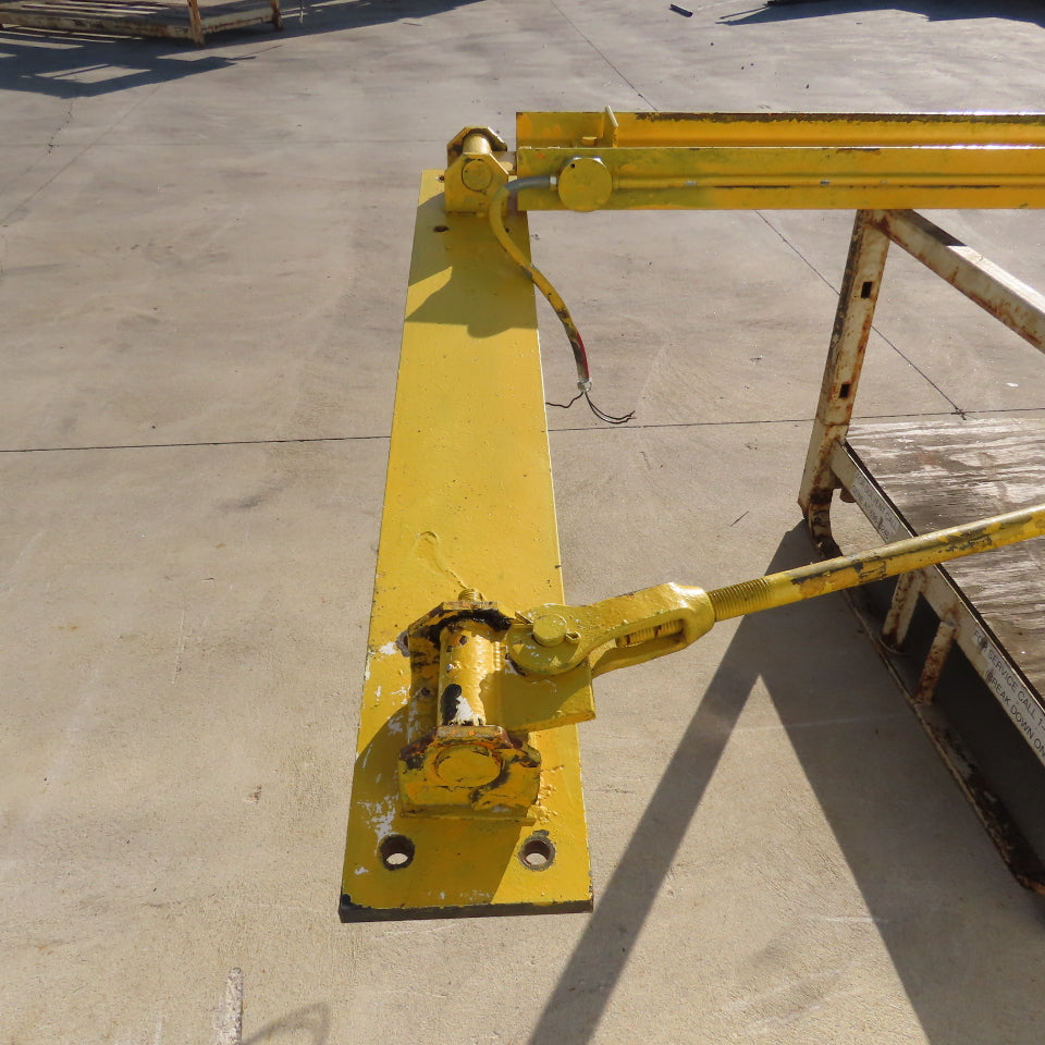 2000Lb (1 Ton) Cap. Wall-Mount Overbraced Tie-Rod Jib Crane 230" Swing