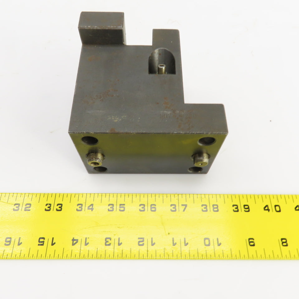 Bolt Down Coolant Fed CNC Lathe Turret Tool Holder 22mm Shank 105mm x 70mm Base