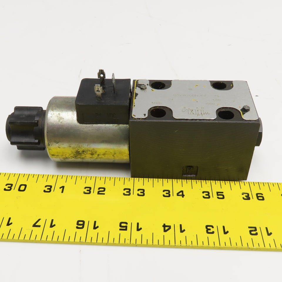 Parker D1VW20BNJPF 4/2 Way Directional Valve Single Solenoid 24VDC 5000PSI