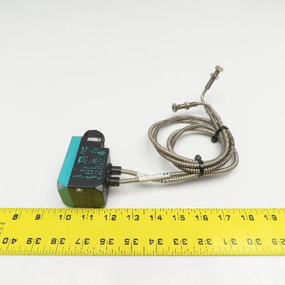 Pepperl + Fuchs RL61-LL-IR-Z/92/136 Fiber Optic Sensor With FE-IASTS6S-3 Cables