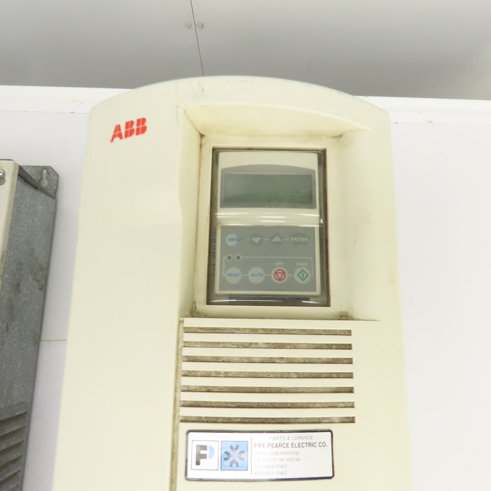 ABB ACH401601632 10CE0000 20HP AC Drive W/Bypass 380-480V 3PH In 0-480V 30A Out