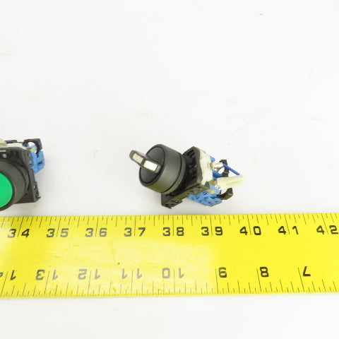 Fuji AR22PR-2 2 Position Switch & Green Momentary Contact Push Button 250V Lot/2