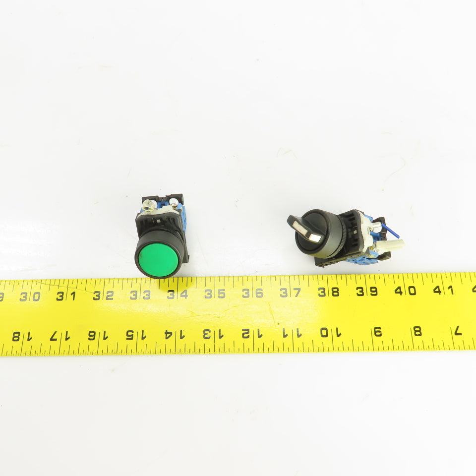 Fuji AR22PR-2 2 Position Switch & Green Momentary Contact Push Button 250V Lot/2