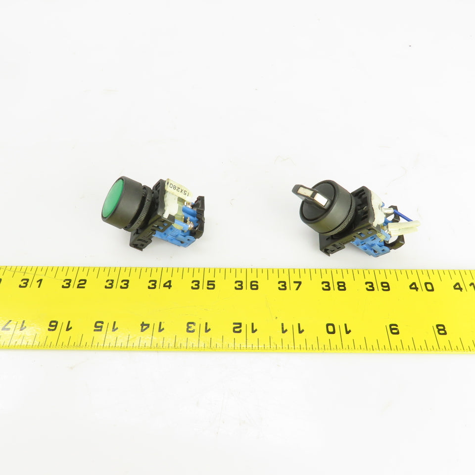 Fuji AR22PR-2 2 Position Switch & Green Momentary Contact Push Button 250V Lot/2