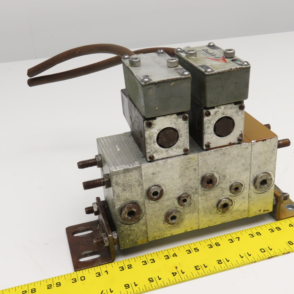 Brown & Sharpe QG-005-C-10B1 Double A Hydraulic Directional Valve Manifold
