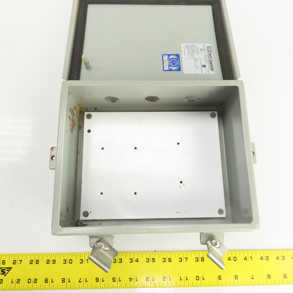 Wiegmann BN4100804CHWW 10" x 8" x 4" Electrical Enclosure W/Backplate