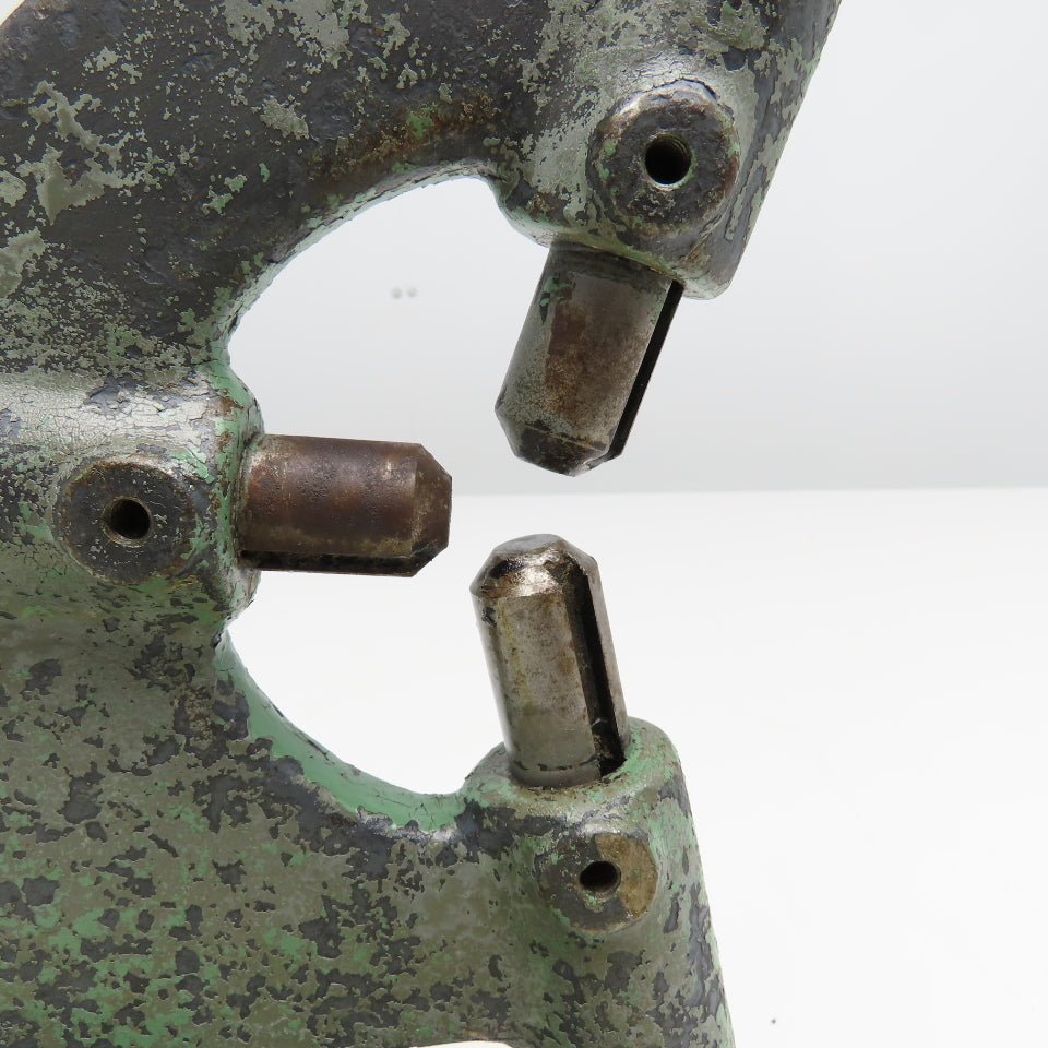 Flat Bottom 3 Point Follow Rest 6-1/2" Center 11" Tall