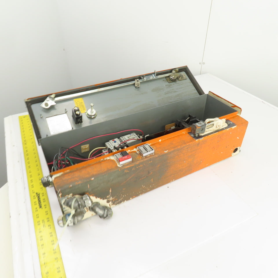 Square D 27A Motor Starter Enclosure 600V 120V Coil W/Disconnect