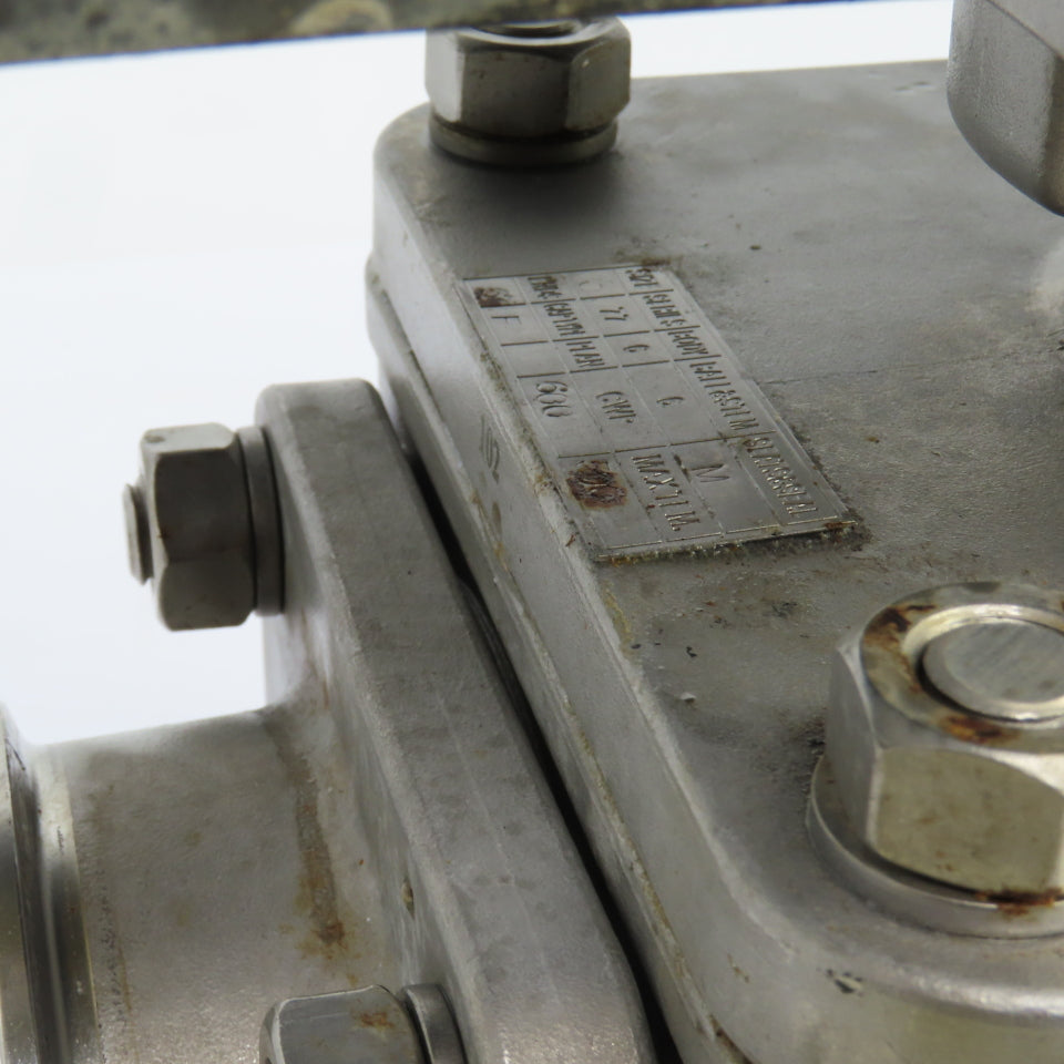 Sharpe Pneumatic Valve Actuator W/Sharpe 4 Way Stainless Steel Valve
