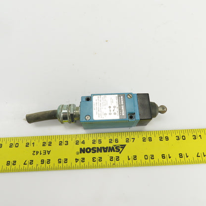 Micro Switch LSD3K Heavy Duty Roller Plunger Limit Switch 600VAC 10A Encl. 4