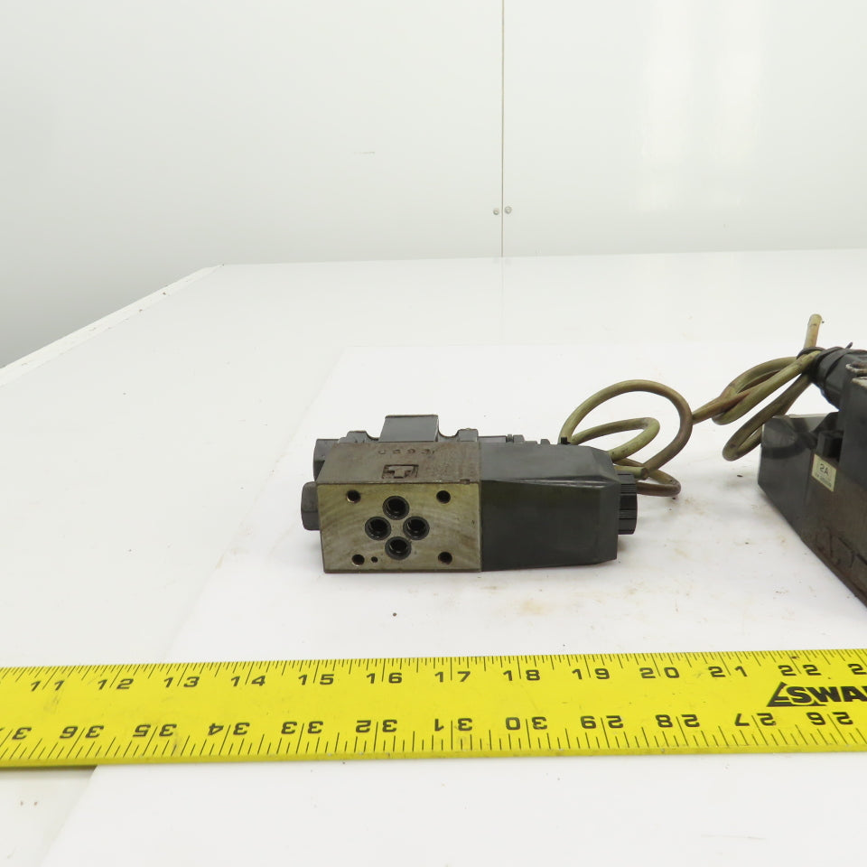 Vickers DG4V-3-2A-M-P7-H-7-50 Hydraulic Directional Control Valve 24VDC Lot of 2