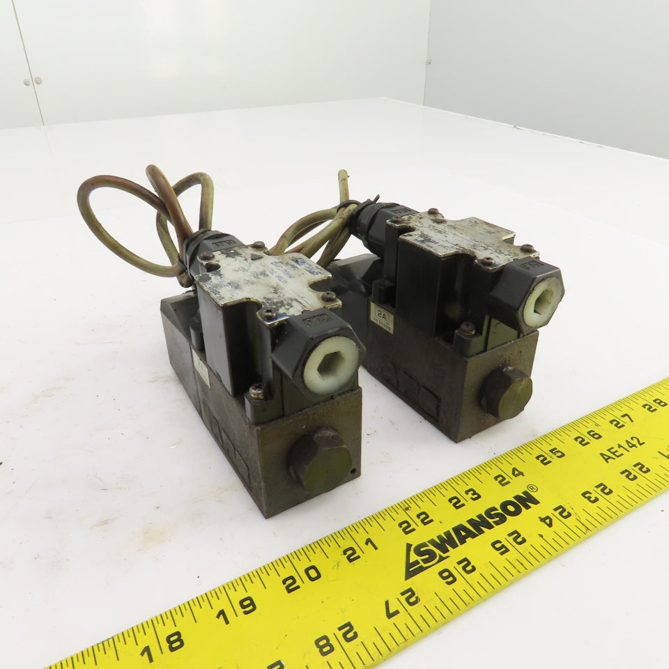 Vickers DG4V-3-2A-M-P7-H-7-50 Hydraulic Directional Control Valve 24VDC Lot of 2